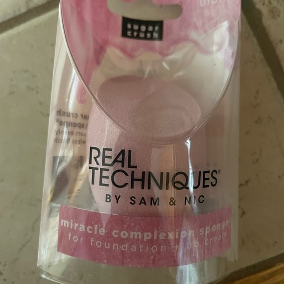 Random makeup brushes - Picture 2 of 7